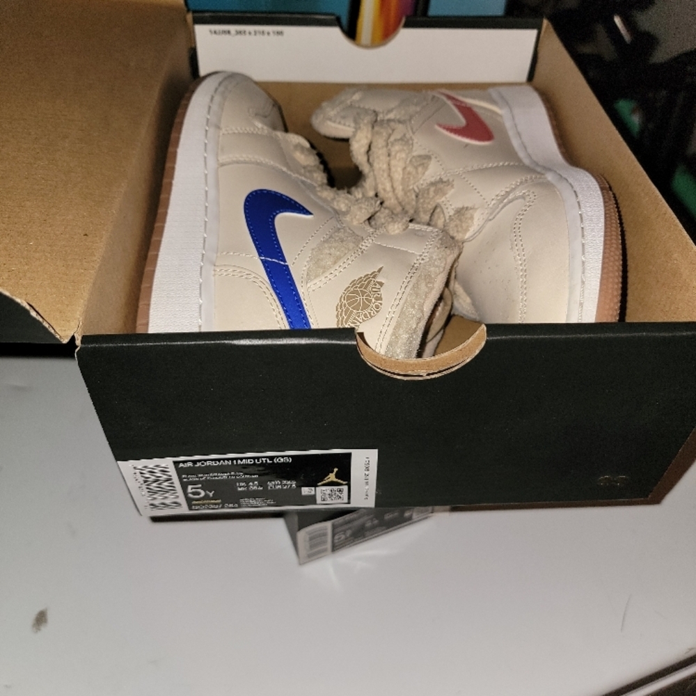 Nike Air Jordan Kids Shoes - Beige with Blue and Red Accents